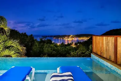 Image de Ocean-View Villa w/ Infinity Pool
