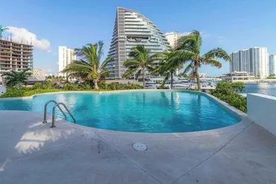Image de Cancun 2br: Resort Pool, Padel & Playground