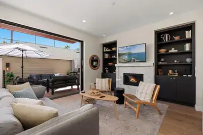 Image de Oceanside Retreat – Fabulous 3bd + 2 Dens, Townhome in Oceanside