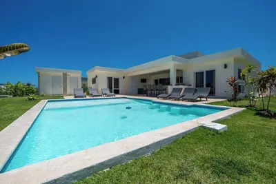 Image de Luxury 3-bedroom Casa Linda.