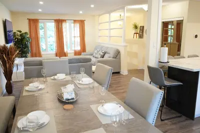 Image de Peaceful Kitchener Getaway 5br Home w/ Bbq & Modern Kitchen