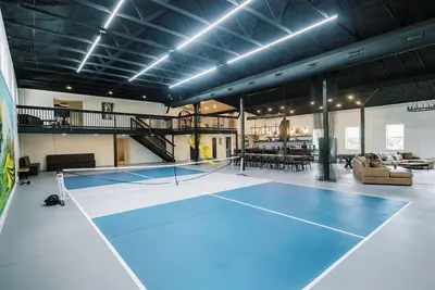 Image de Pickleball - Near Ark - Sleeps 20 - Large Dining - Kid Friendly