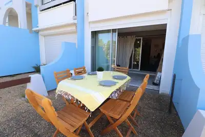 Image de Studio cabine piscines parking wifi proche mer et commerces