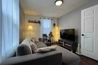 Image de Bright & Cozy Minneapolis- Close to Downtown