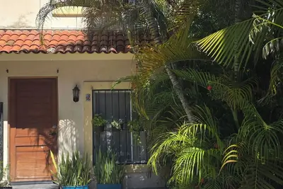 Image de Bright & Spacious Well-Located 2 Bedrooms Home