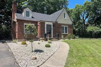 Image de Cozy 2-bedroom perfect house in Dayton with air conditioning and backyard space