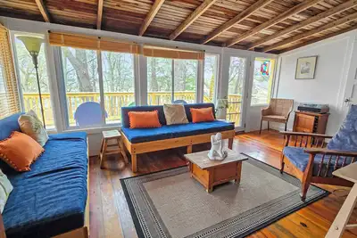 Image de New Listing! 2bd Cape Cod Cottage--Blackfish Creek Views, A/C, Outdoor Shower, 1 Mi to Bay Beach