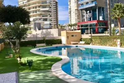 Image de Benidorm, glazed terrace, 150m from Levante beach with parking and swimming pool