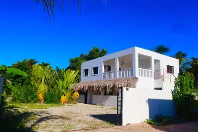 Image de Downstairs Oasis/Private Pool/ High-Speed WiFi