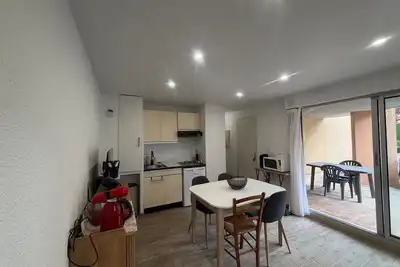 Image de Joli T2 proche du centre en rez-de-chaussée pour 5 pers, terrasse, wifi, parking