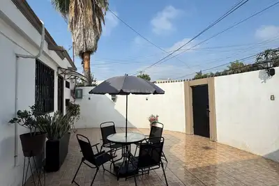 Image de Cozy and quiet house, close to Bbva stadium for 3 to 7 people.