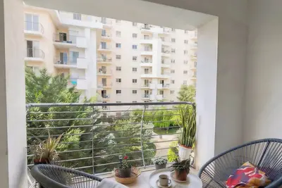 Image de Modern 1br · Gżira · Sliema Seafront 5 min · Workspace