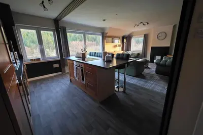 Image de Highlands - River View - Apt - Sleeps 4 - Garden