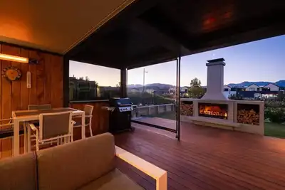 Image de Brand New Wanaka Escape - Outdoor Fire