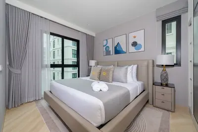 Image de 2 Bedroom Title Legendary apartments in Tambon Choeng Thale