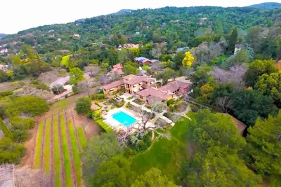 Image de Tuscan Vineyard Estate: Luxurious 5-bed 5-bath pool+spa Sjc/Sfo/Santa Cruz beach