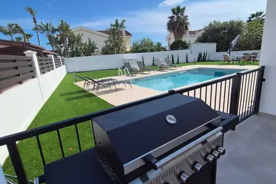 Image de Private Luxury Villa with Pool – Ayia Thekla 300m from the Beach