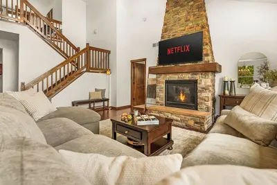 Image de New! Ski-In/Out Granby Ranch・Sleeps 16 ・Arcade