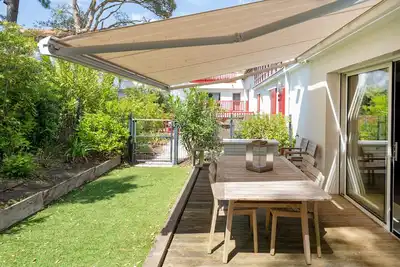 Image de Appartement « Luxueux avec Jardin » avec terrasse partagée, Wi-Fi et climatisation