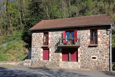 Image de Marvelous 2-bedroom house in Altillac perfect for exploring