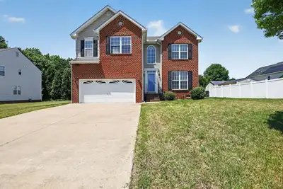 Image de Family-Friendly 3br Retreat Near downtown Richmond