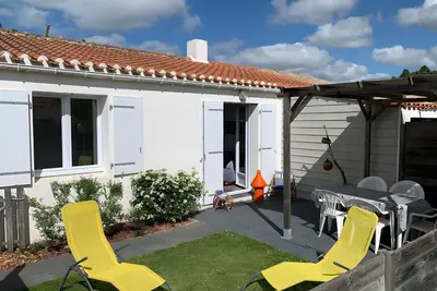 Image de Gîte « le Bel Air » avec terrasse privée, jardin et Wi-Fi à Saint-Gilles-Croix-de-Vie