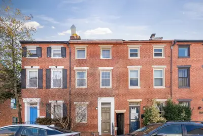 Image de Quiet Federal Hill 3br - Walk to Hospitals, Stadiums, Dining and Nightlife