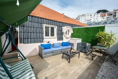 Image de 2-Br. 1 Living Room. 2 Wr. 2 Double beds. 1 Sofabed Apartment with Open Terrace