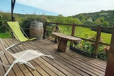 Image de Chalet  perché sur une colline proche mer