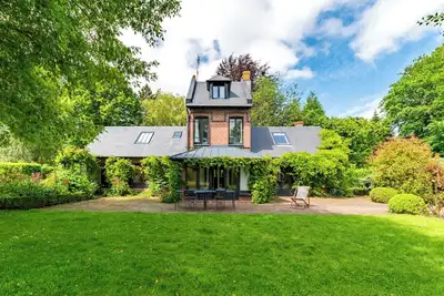 Image de Charmant cottage normand avec grand jardin, abrité du vent et à 10' de la mer