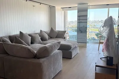 Image de Bright 2-bedroom apartment with Bay Views newly remmodeled