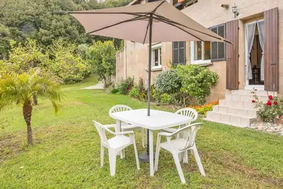 Image de U Nidu di Ciapatella - Studio avec jardin