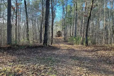 Image de Secluded off-grid cabin
