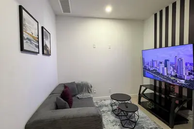 Image de Selah’s Suite - Cozy Modern Getaway