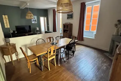 Image de Magnifique appartement plein cœur de Pau avec patio et garage privé