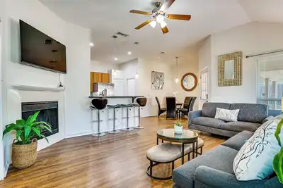 Image de Mansfield Gem Near Dfw! 14 Mi to At&T Stadium