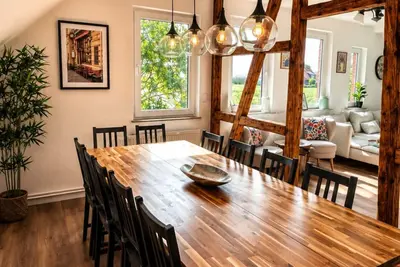 Image de Modern Farmhouse with Sauna and Fireplace, 5 Bedrooms, 5 Bathrooms