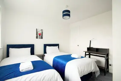 Image de Spacious 5br House, Sleeps 8-10, Fast Wi-Fi, Free Parking, Central Nottingham.