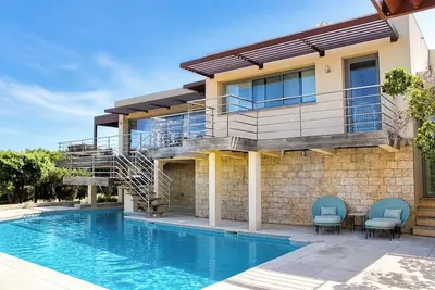 Image de Magnifique Villa vue mer avec accès privé à la plage, à 20 min de Porto-Vecchio