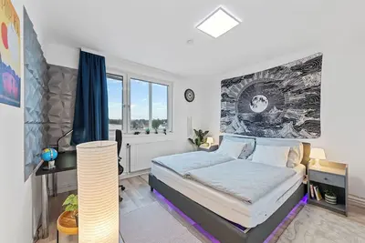 Image de Big one Bedroom Apartment near Airport & City Center
