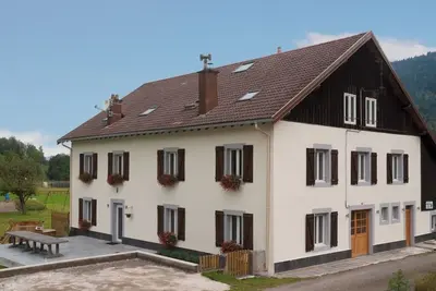 Image de Gîte de groupe à proximité de La Bresse. 20-41 personnes