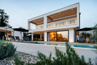 Image de Villa Sonia near Labin - Rabac for 8 persons with 40 m2 heated pool, wellness & kids playground
