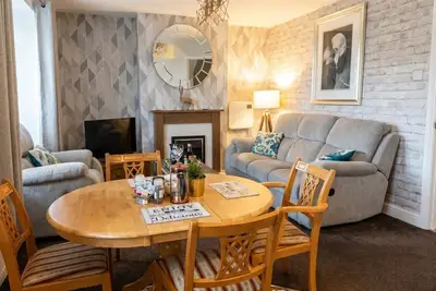 Image de Characterful top-floor flat · Fireplace · Steps from Pleasure Beach