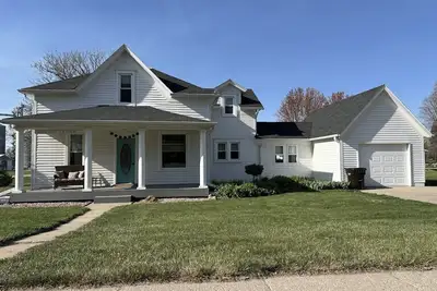 Image de Tranquil 7-bedroom house in charming small-town Petersburg
