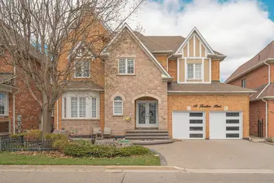 Image de Spacious 6br Home | Gym, Bbq, Patio | 100% Private