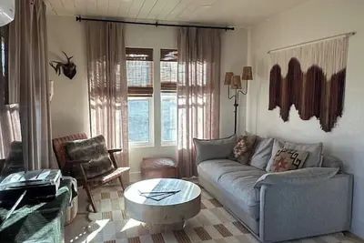 Image de The Llanite Casita | Tiny House | Walkable to Dwtn