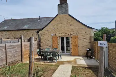 Image de Jolie maison en pierre entièrement rénovée 15v