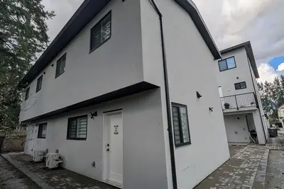 Image de A relaxing & quiet 2 storey retreat!