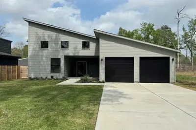 House in Conroe