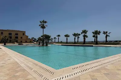 Image de Fort Chambray 2bdr Apartment with Communal Pool